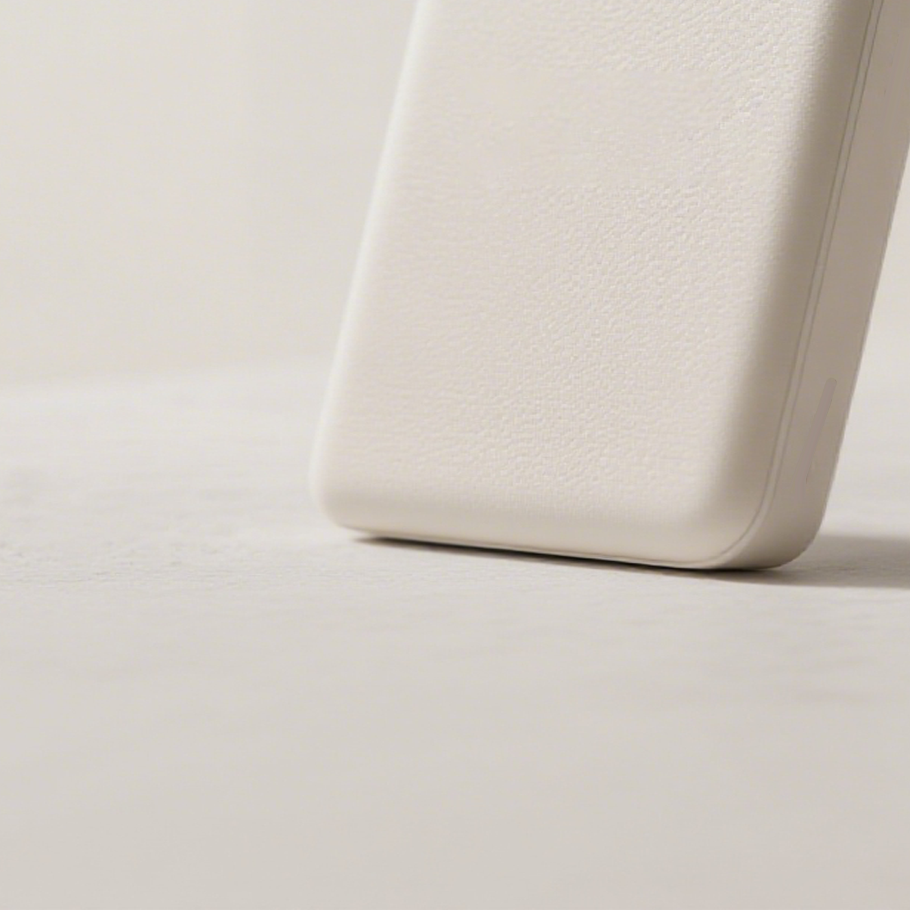 Power bank portátil y ligero para dispositivos móviles