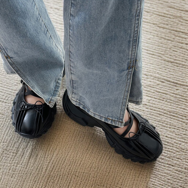 女性の黒のメリージェーンシューズ蝶結び厚底小さな革靴スポーツカジュアルシューズ浅い口のラウンドトゥメリージェーンシューズ