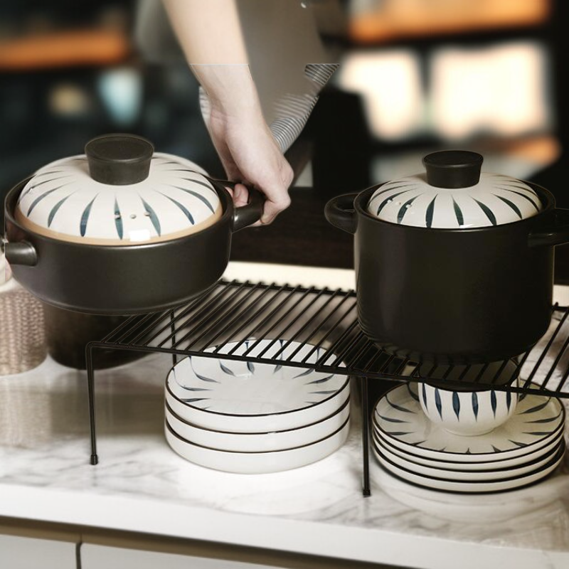 Wielofunkcyjna rozciągliwa szafka kuchenna stojąca z metalu