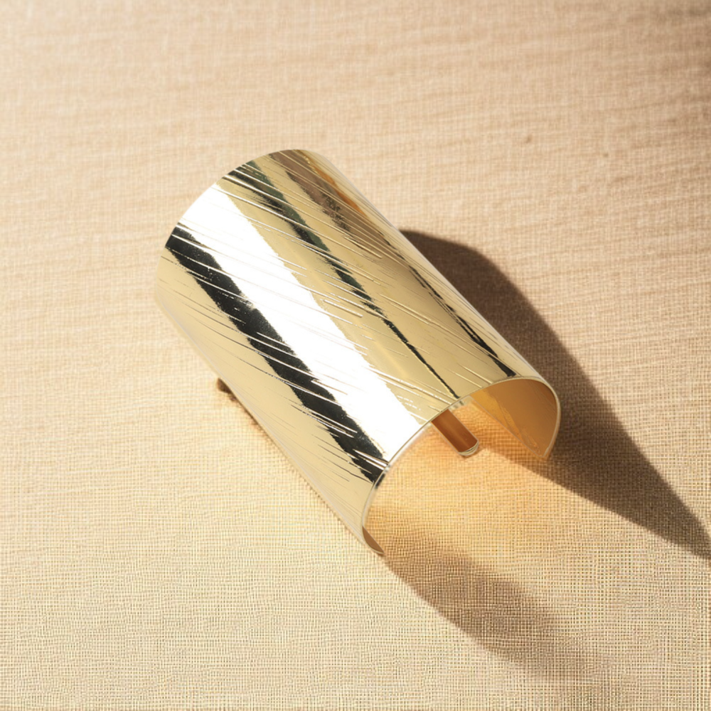 溶岩型の金属製ヘアクリップ