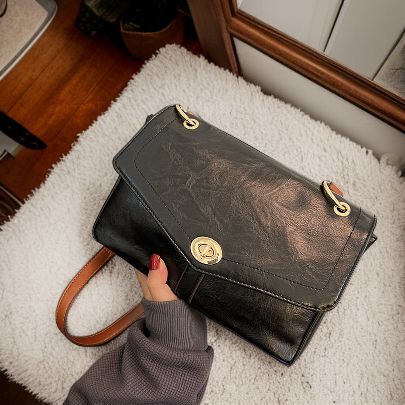 Retro Style Large Capacity Women's Crossbody Bag