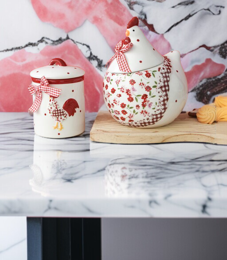 주방 인테리어에 어울리는 수탉 도자기 저장통