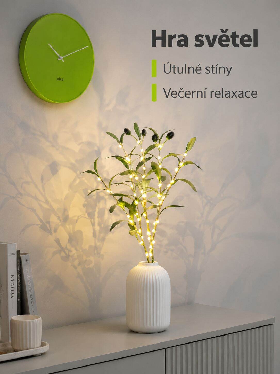 Umělá rostlina oliva větev v elegantní váze