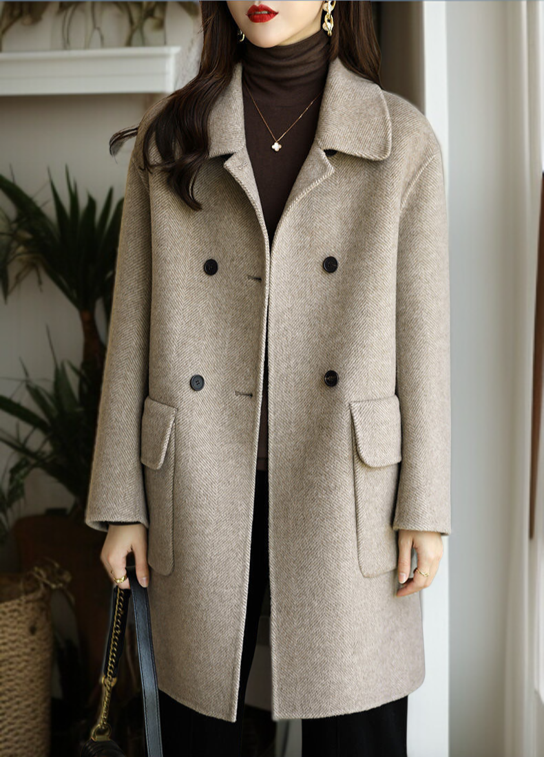 上品なツイード生地の質感