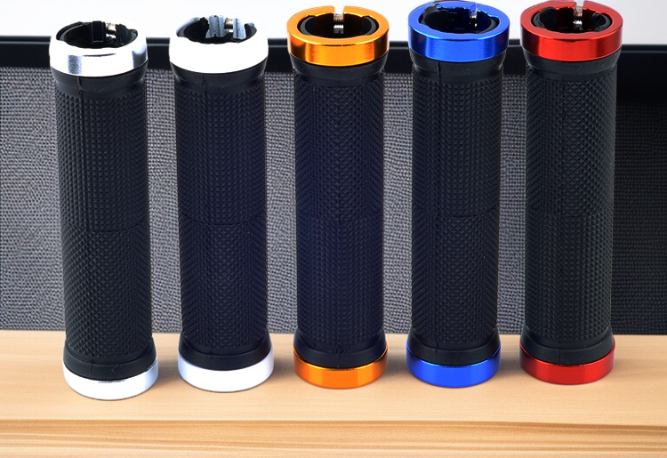 مقود دراجة يوفر راحة اليد أثناء القيادة