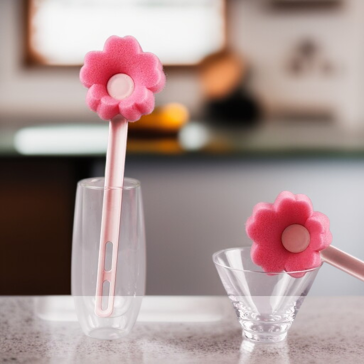 Multifunktionale Tassenbürste in niedlicher Blumenform