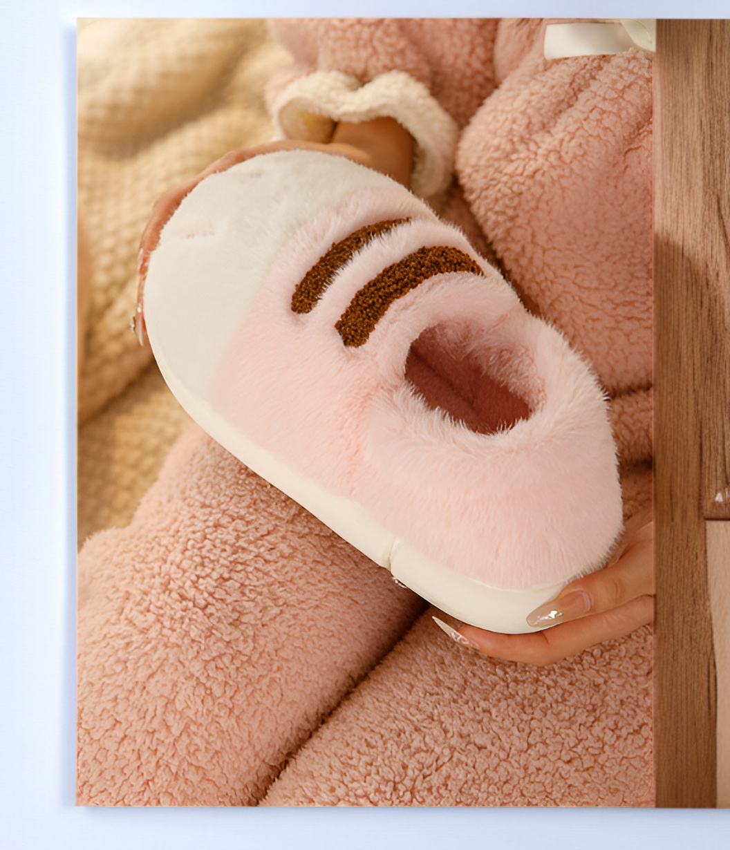 冬季室內拖鞋柔軟材質特寫