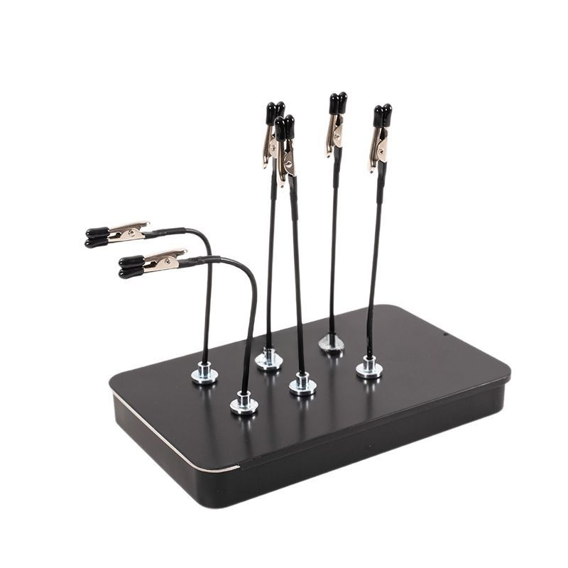 Magnetic bendable memo clip