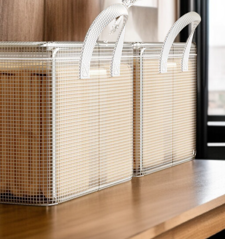 透明素材の衣類収納バスケット詳細