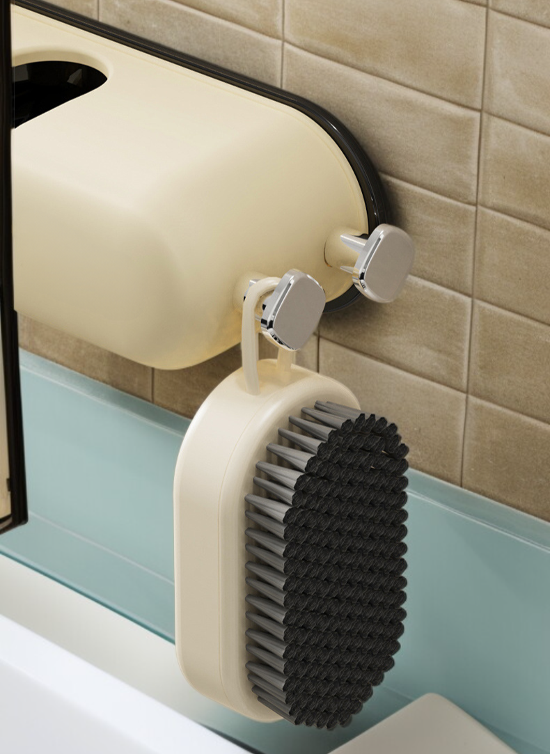 욕실에 설치된 다기능 걸레걸이 디테일