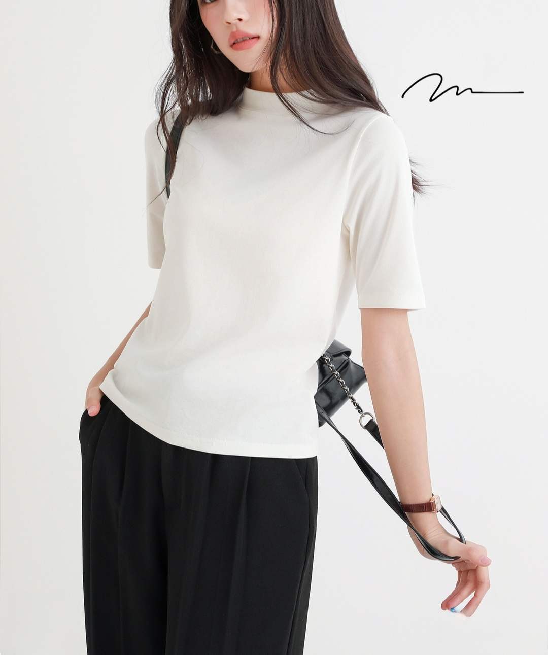 スタンドカラー薄手Tシャツ ゆったりシルエット