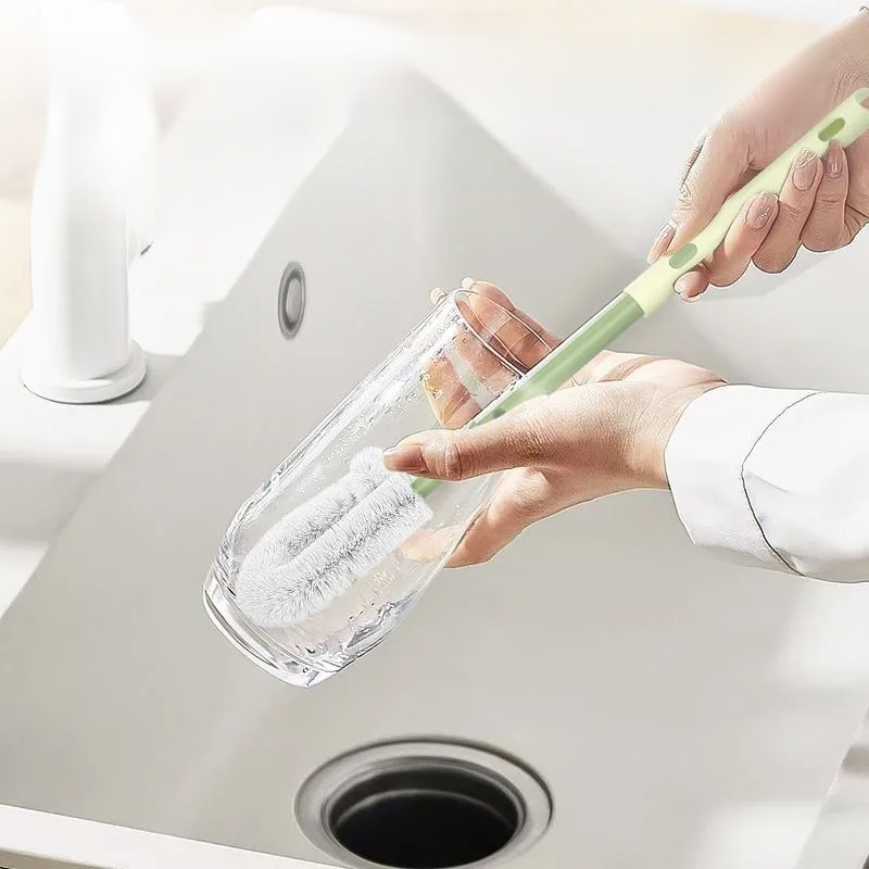 Telescopic portable cup cleaning brush
