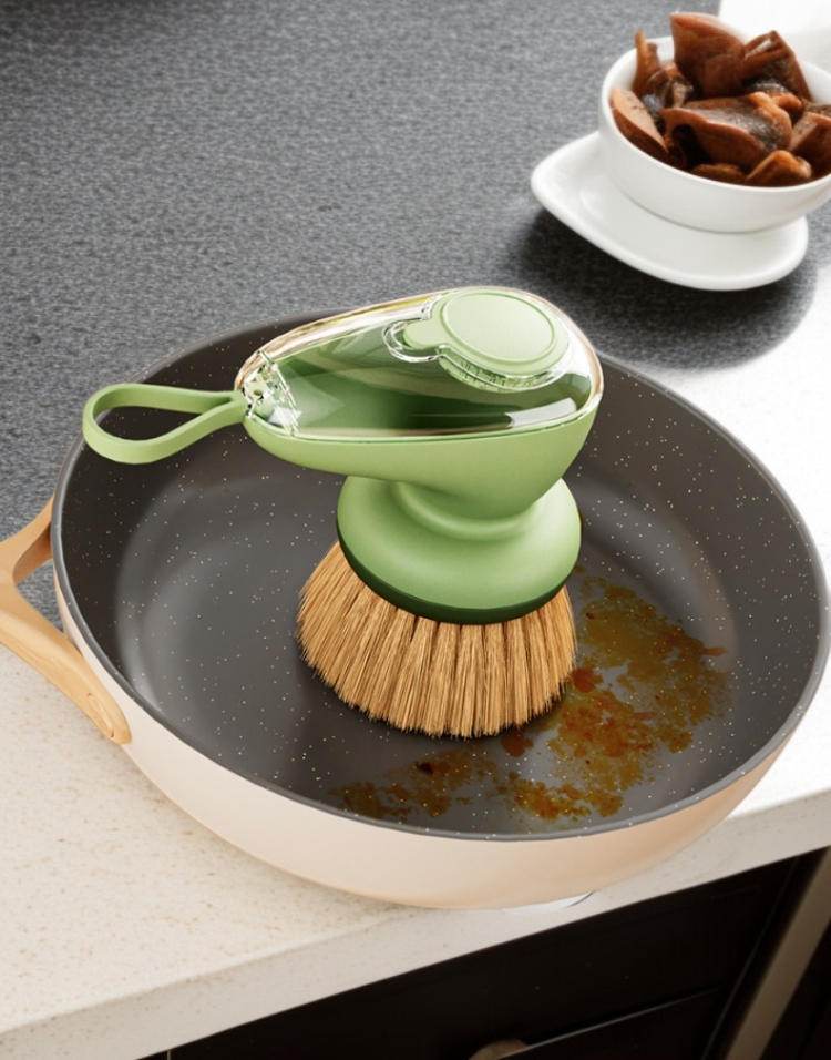 손상없이 냄비를 청소하는 자동 수액 브러쉬