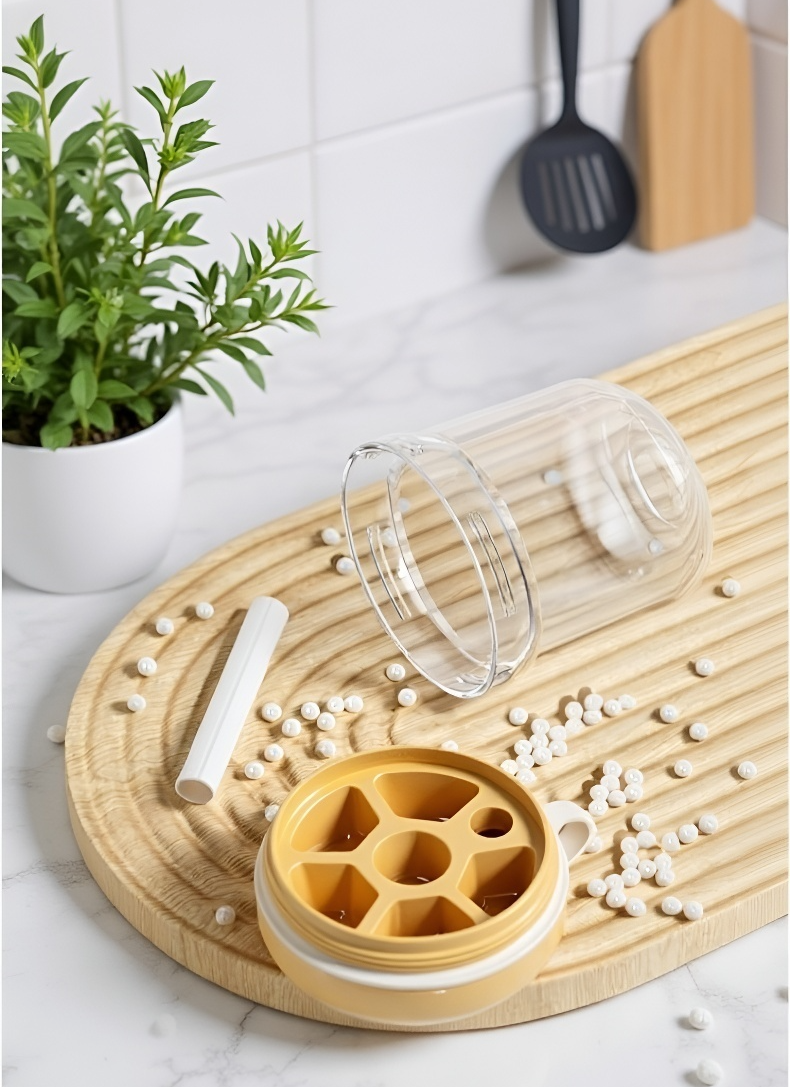 Jégkockatartó és pohár egyben