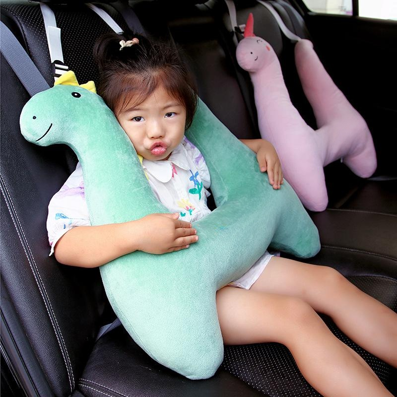 Car sleeping essential: car pillow, long-distance bus seatbelt, rear passenger neck support pillow.