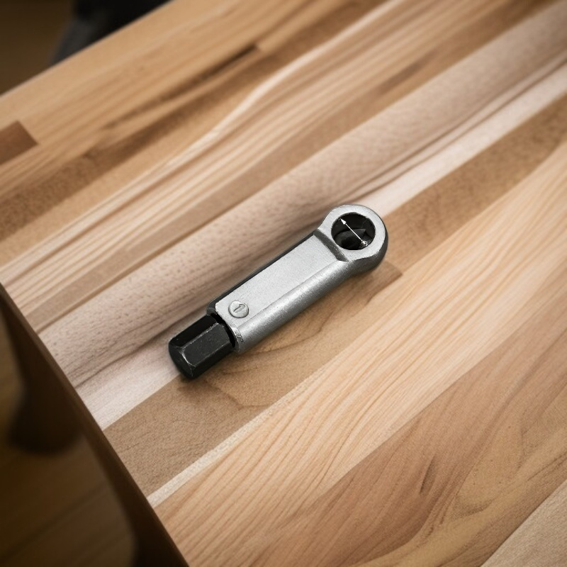 قاطع صواميل يدوي عالمي لإزالة الصواميل الصدئة