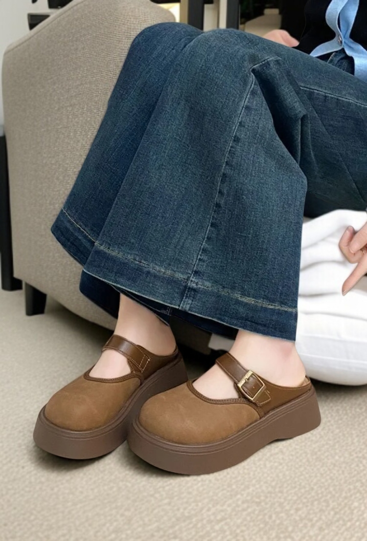 편안한 착화감의 키높이 로퍼 측면 모습