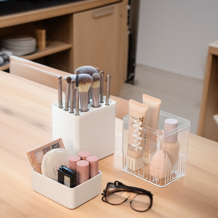 Transparente staubdichte Aufbewahrungsbox für Make-up-Pinsel