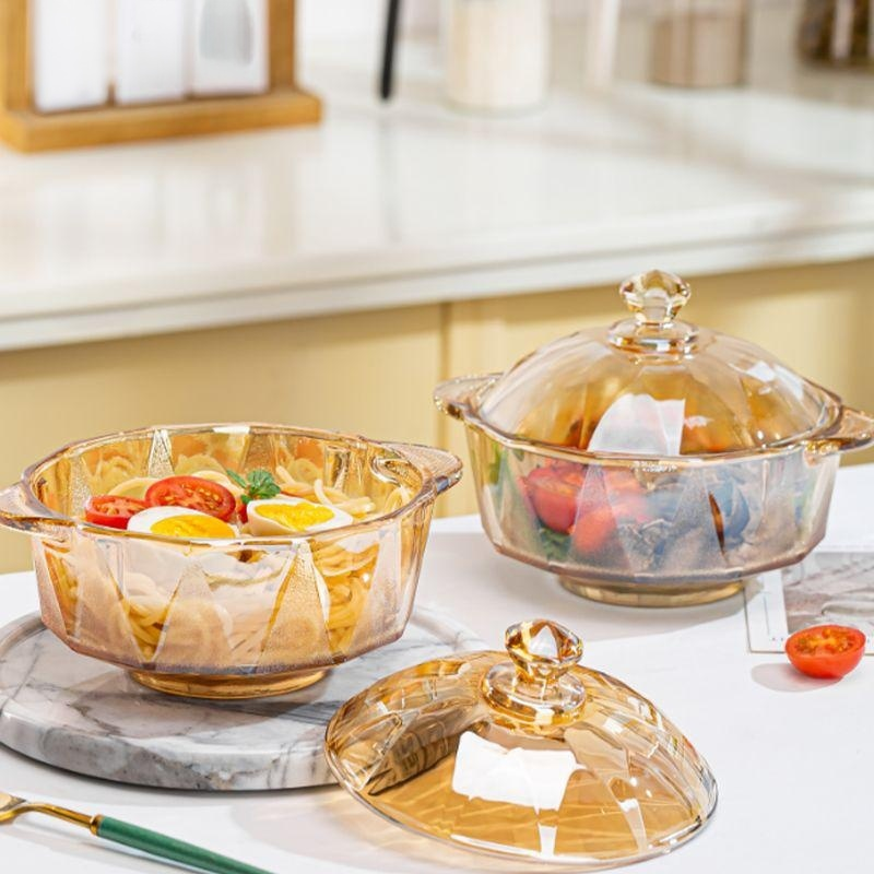 ชามสลัดบะหมี่กึ่งสำเร็จรูปสองรวง