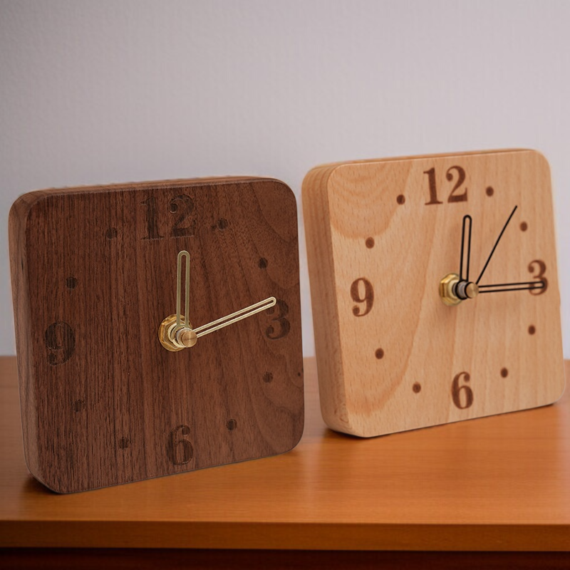 北欧風のシンプルな卓上時計、天然無垢材の静音木製時計、寝室のベッドサイド時計