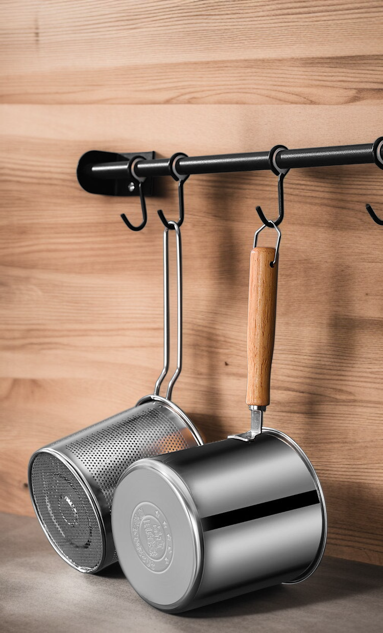 Versatile deep fryer for home and commercial use