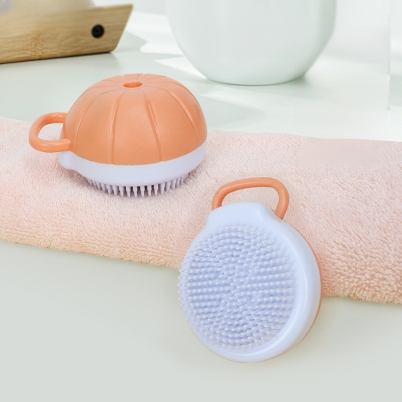 Dog and cat massage brush cleaning