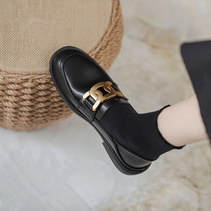 女士復古金屬扣平底樂福鞋