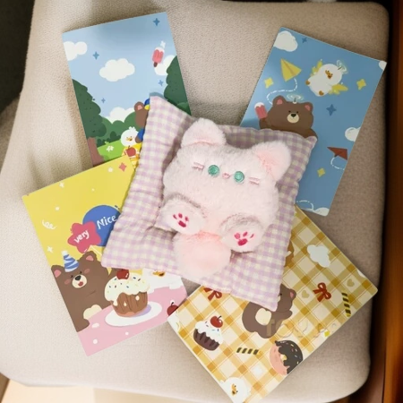 Katzenplanet Schlüsselanhänger Quietschende Plüsch-Katzenfigur