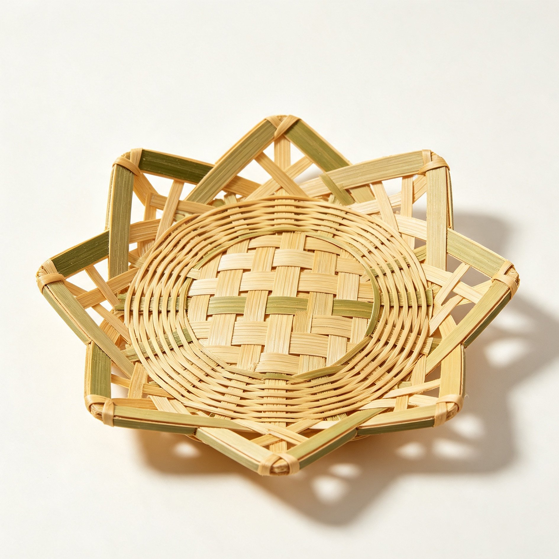 Eco-friendly bamboo tea tray with star design