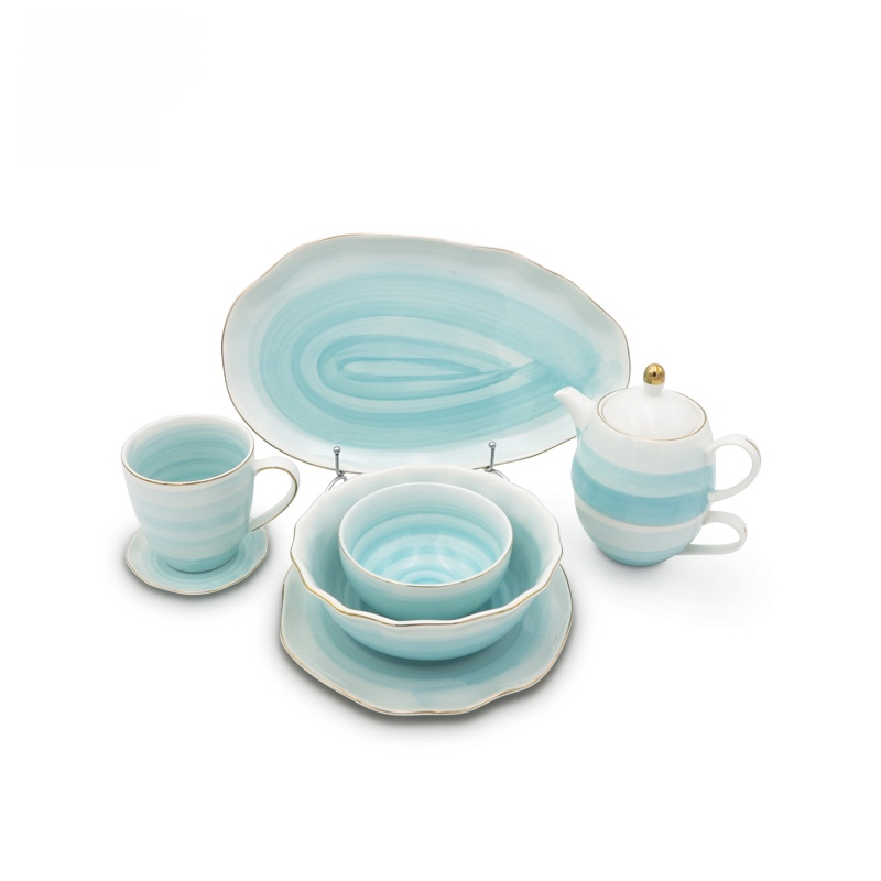 青い食器セット