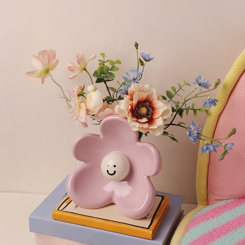 Cute Smiling Ceramic Vase