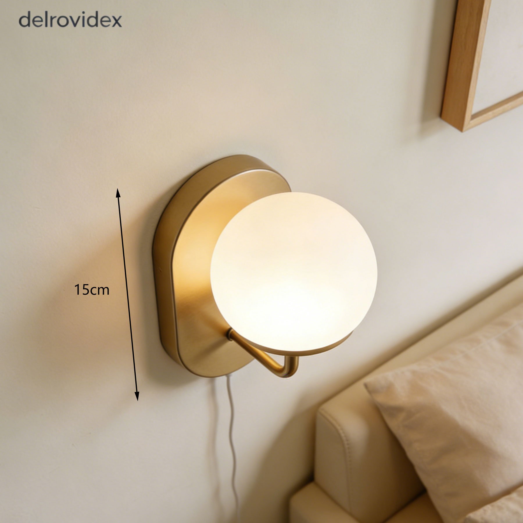 モダンなデザインの球形ウォールランプ