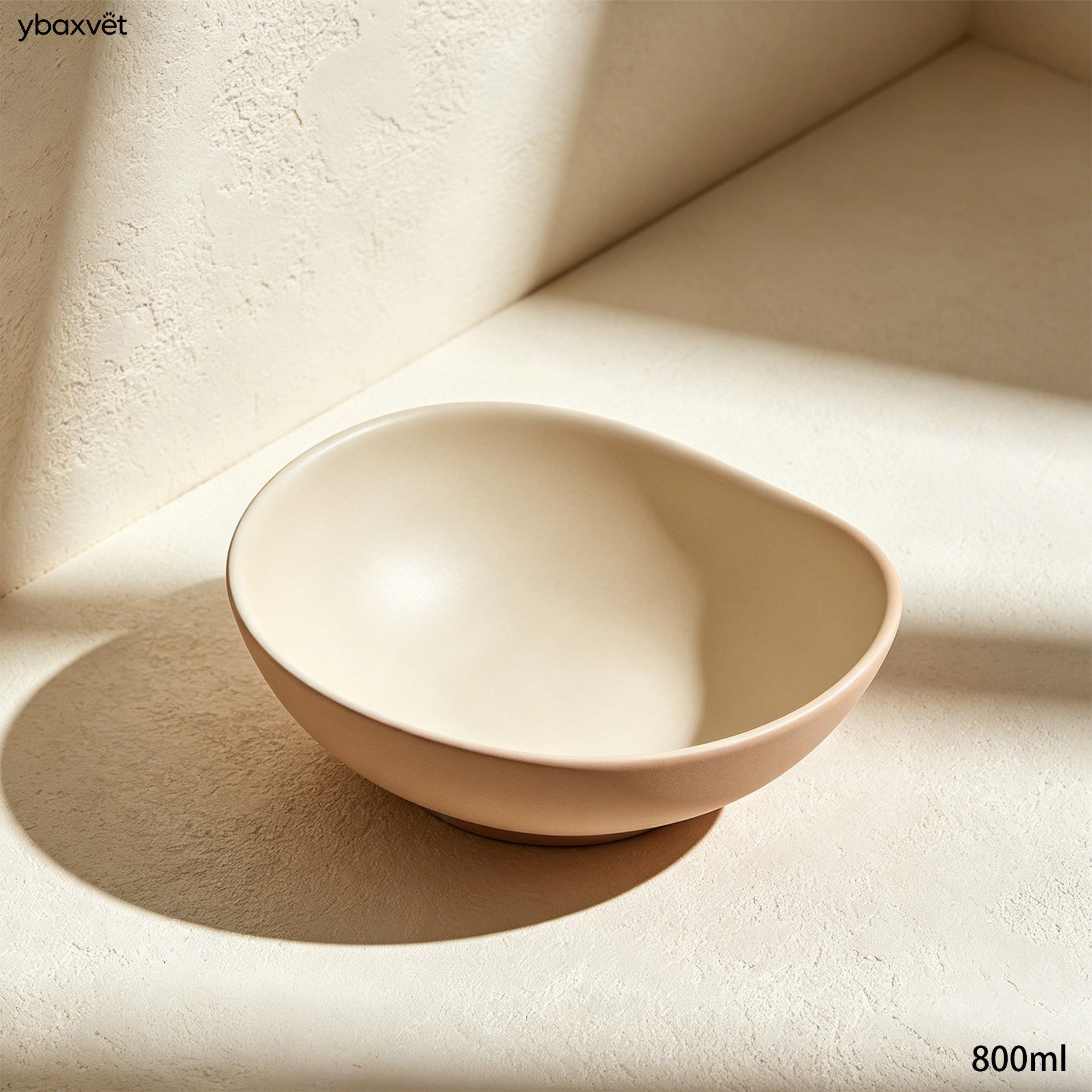 Modern artistic ceramic bowls in assorted sizes
