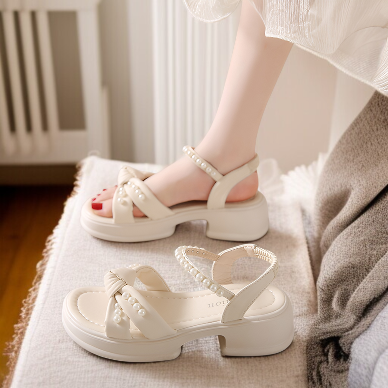 2025年夏の新作サンダル、妖精風厚底サンダル、レディースファッションパールレディースシューズ、小さめの香り風厚底サンダル、レディースサンダル