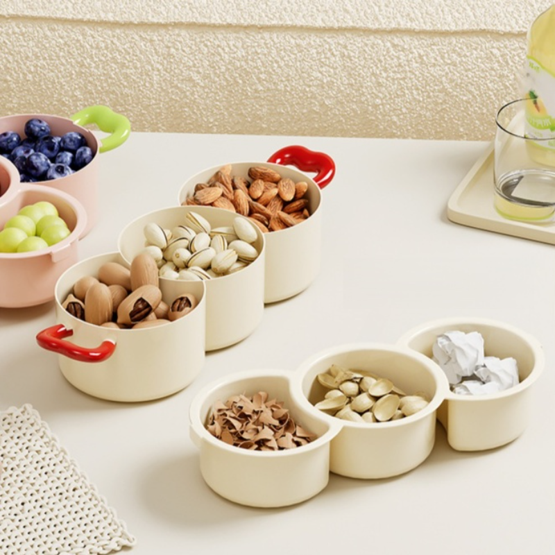 Removable and washable fruit tray drain basket