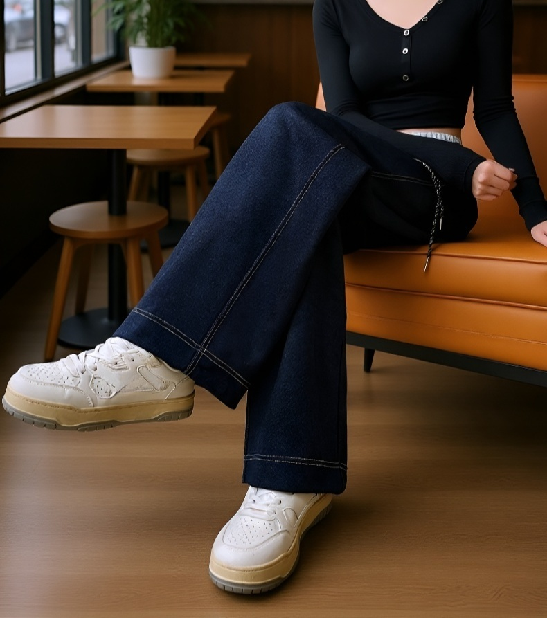 ウエスト部分のデザインとフィット感