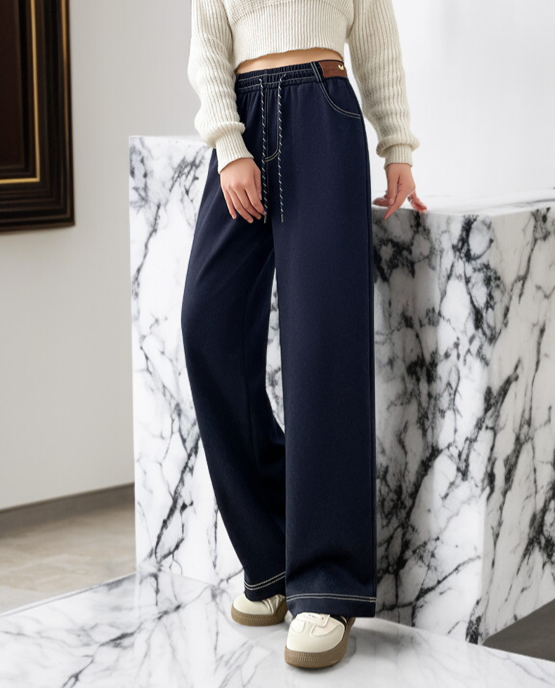 冬用ジーンズの内側フリース素材アップ