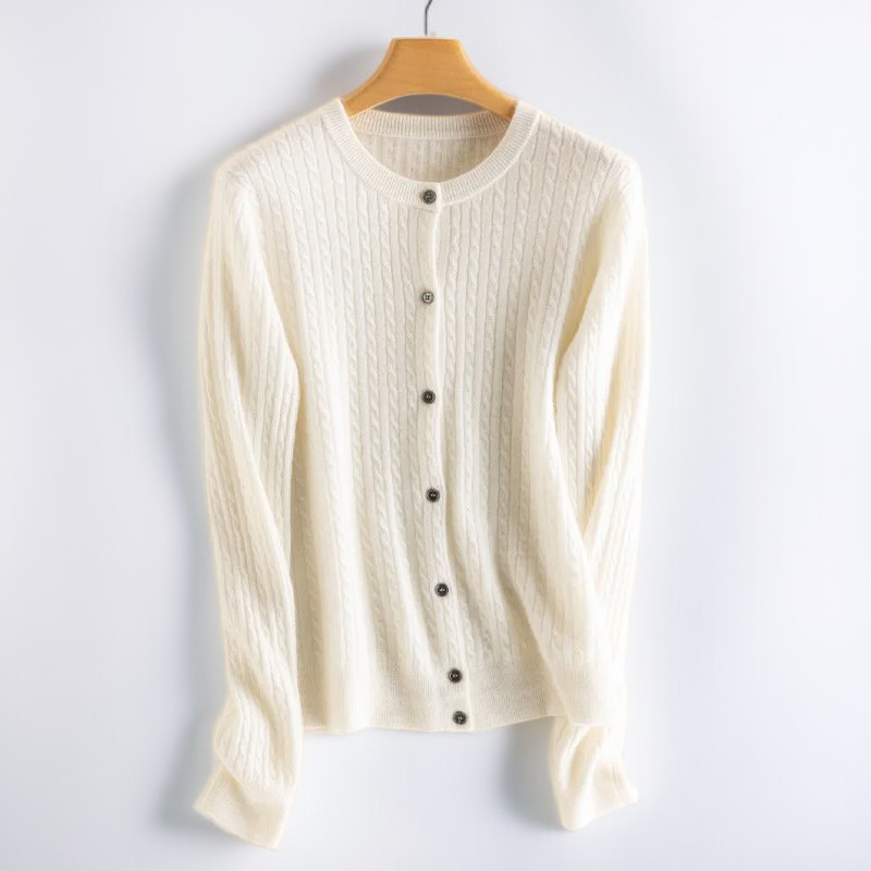 カーディガンの袖とリブ部分