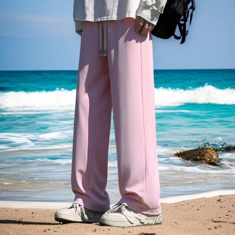 트렌디한 남자 일자 와이드 팬츠 후면 모습