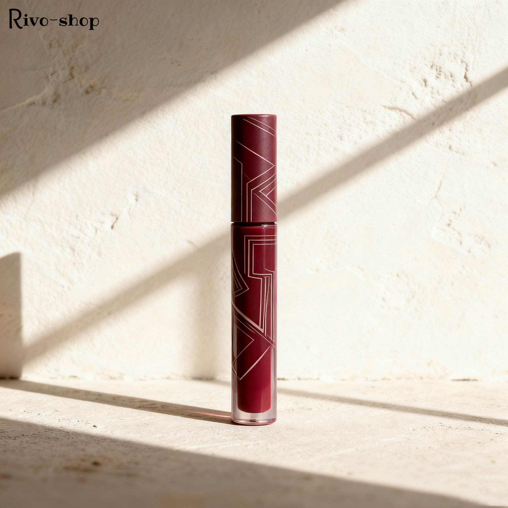 ลิปกลอสเนื้อแมท สีสวยติดทนนาน ไม่แห้ง บนริมฝีปาก