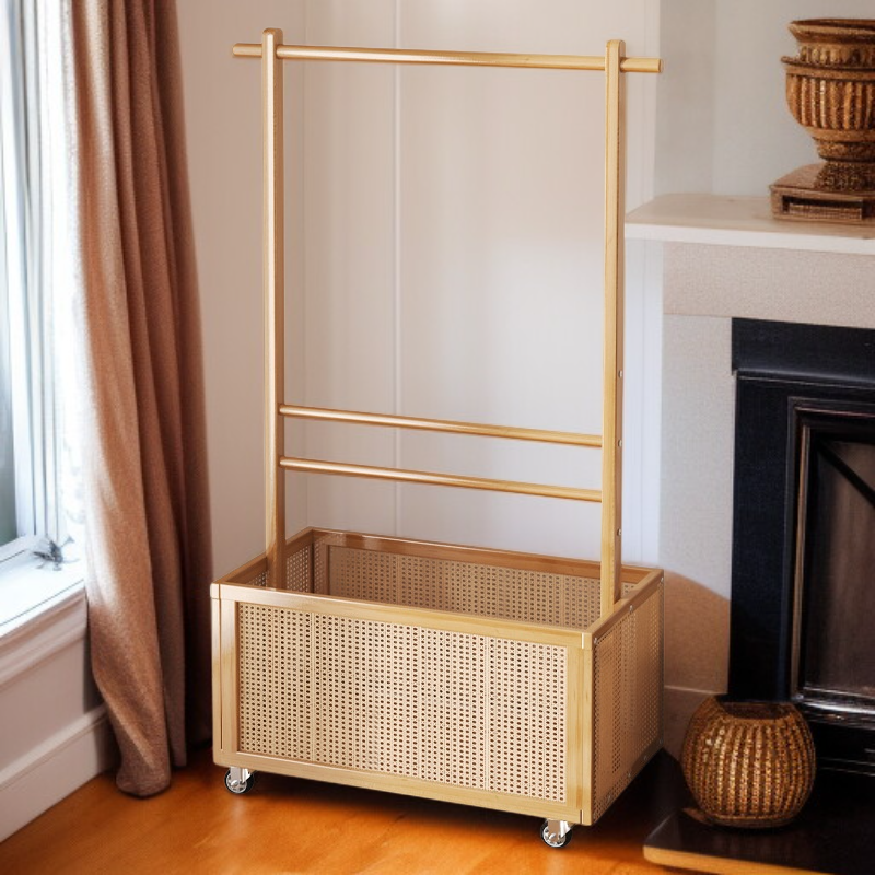 رف ملابس أرضي من الخشب الصلب مزود بعجلات