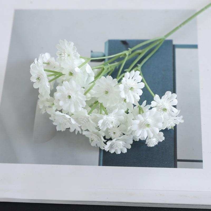 Adorno de ramo de margaritas