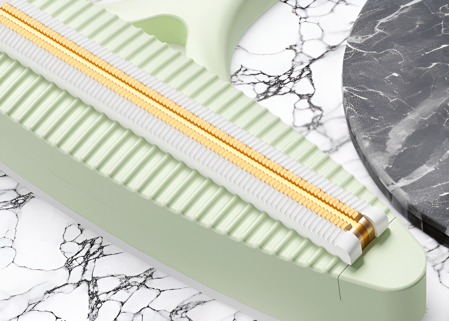 毛衣使用毛球修剪器前後對比