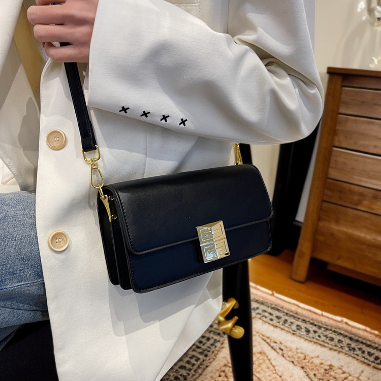 حقيبة كتف نسائية واسعة السعة، حقيبة كروس أنيقة للنساء