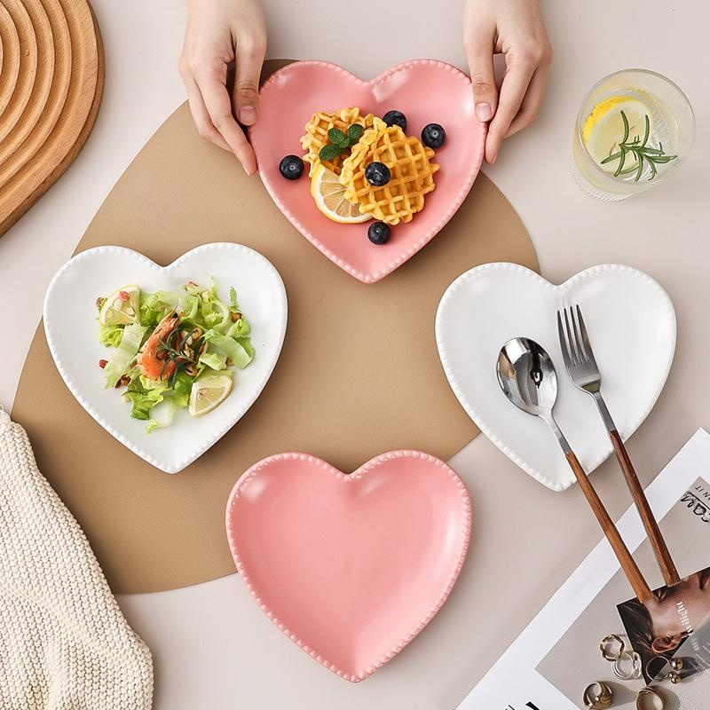 Assiette en forme de cœur pour gâteaux et fruits