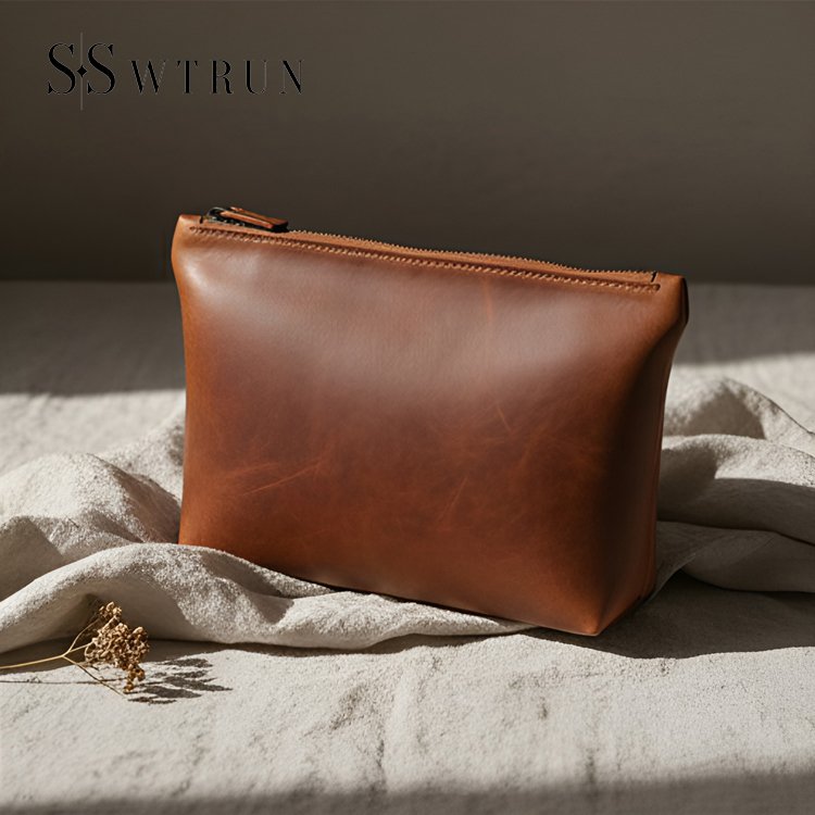 茶色の革製収納バッグの全体画像