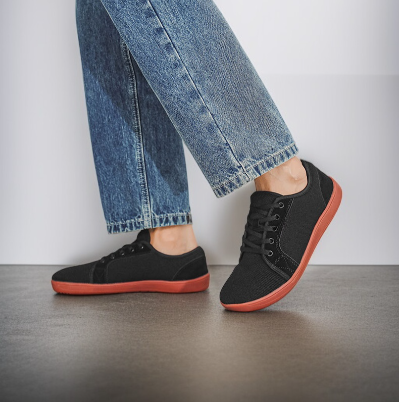 軽量設計のカジュアルシューズ