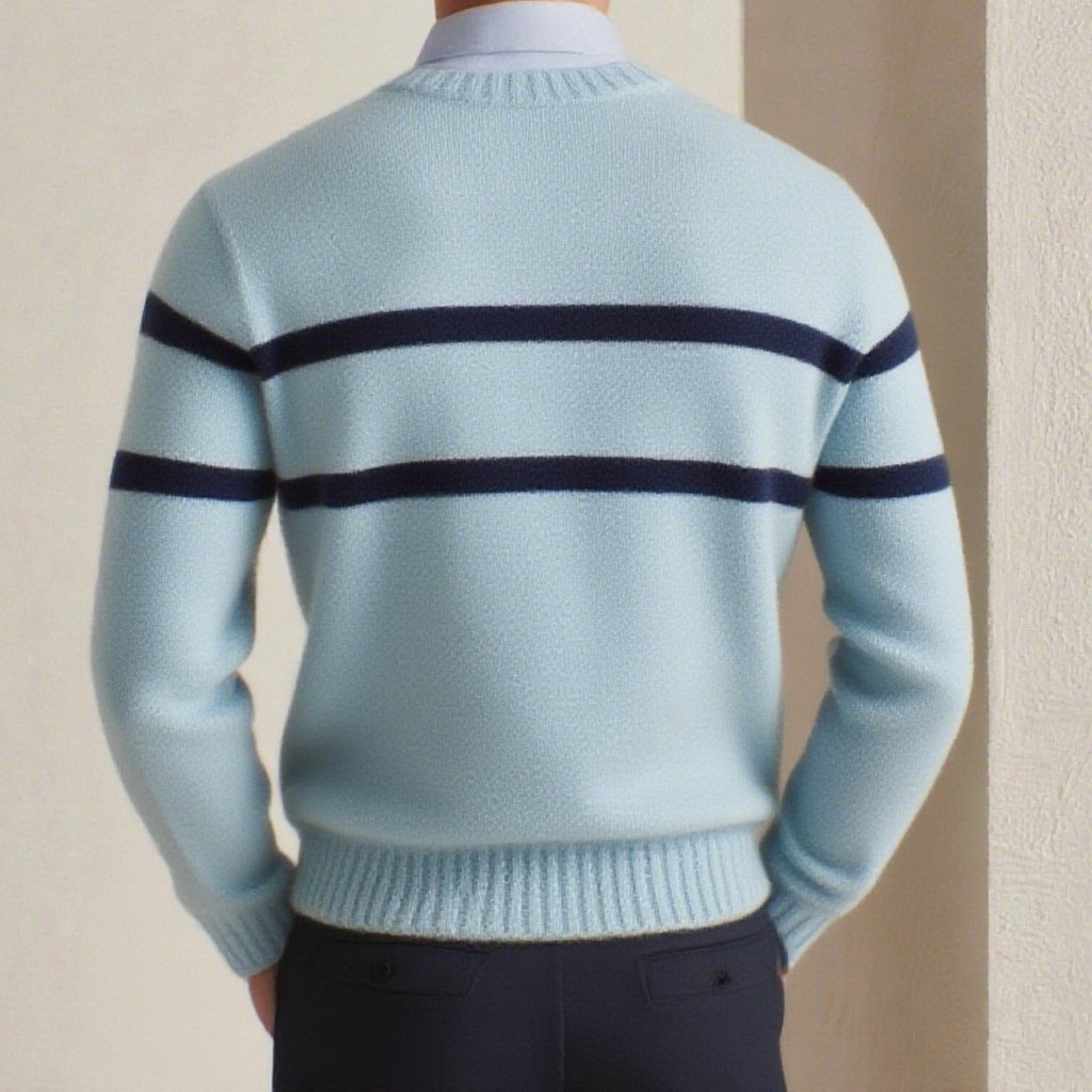 세련된 파란색 스웨터