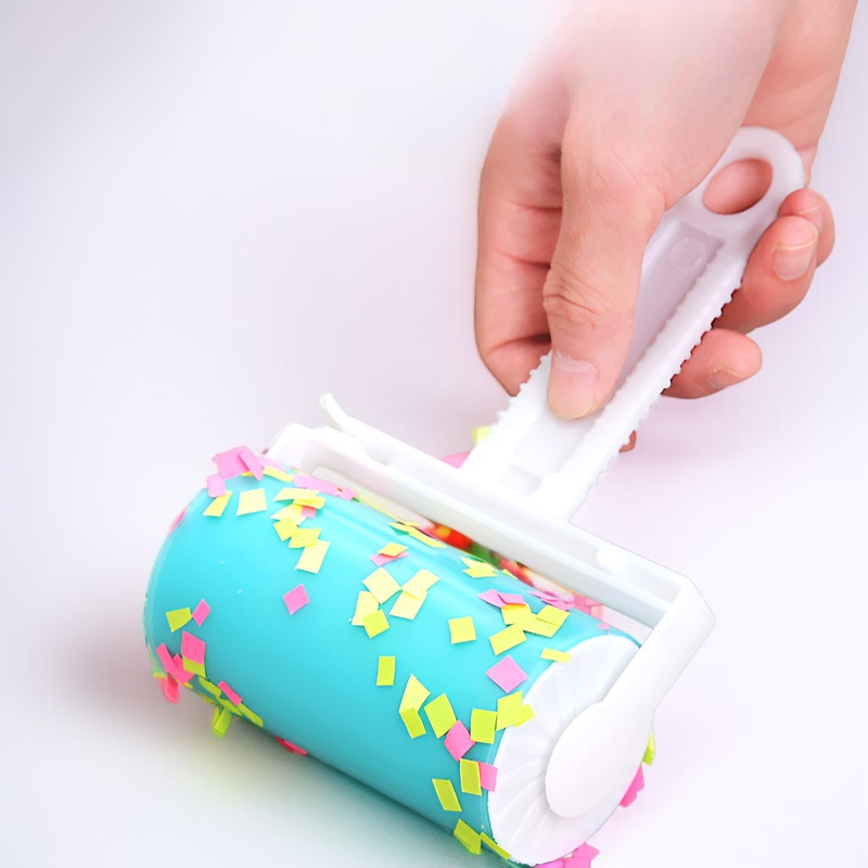 Pratelný odolný váleček na odstraňování vláken z oblečení