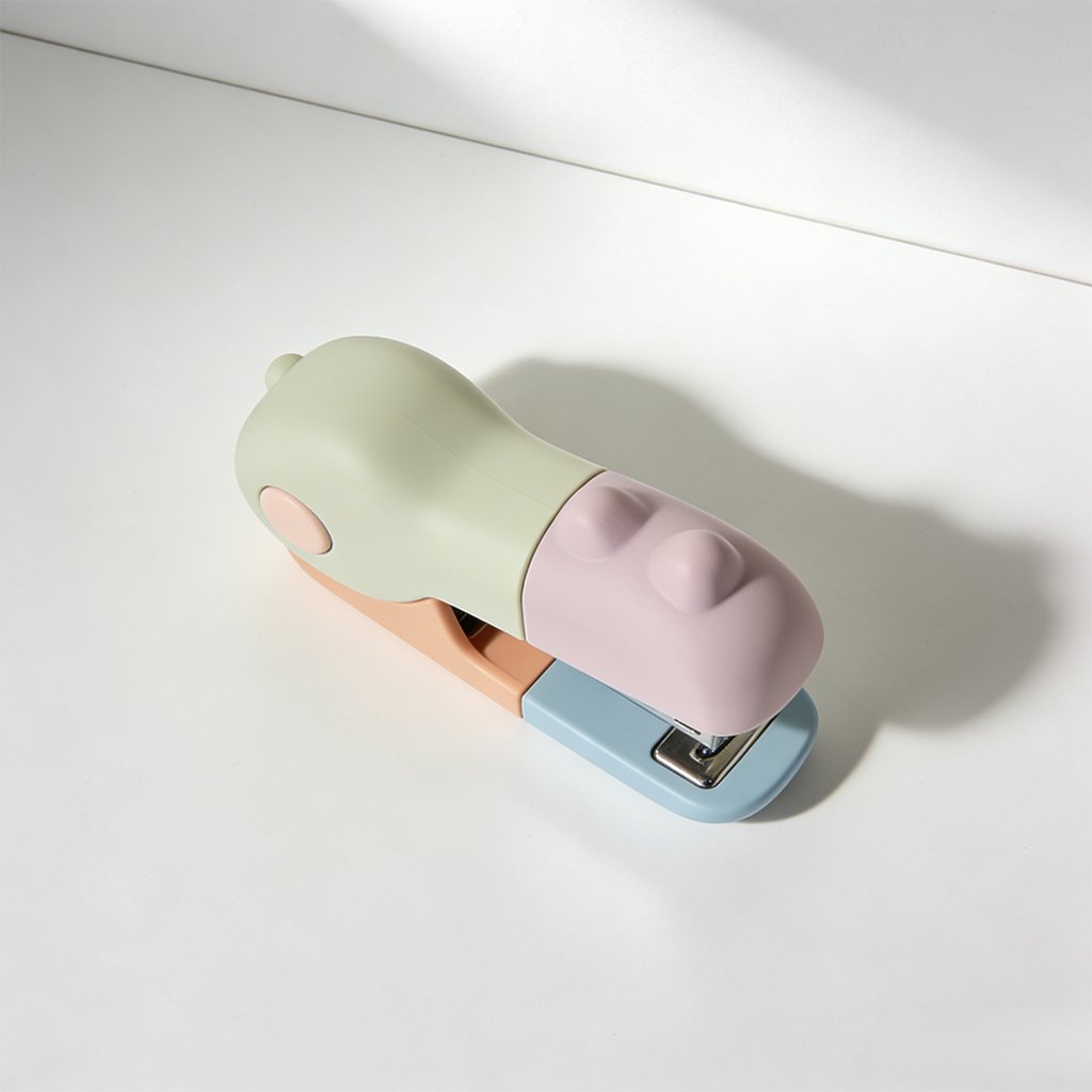 학교에서 사용하는 학생 스테이플러